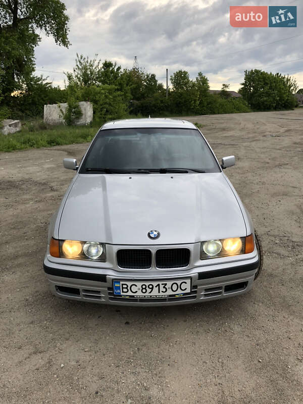Седан BMW 3 Series 1991 в Ходорове фото 2 Седан BMW 3 Series 1991 в Ходорове
