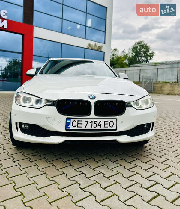 Седан BMW 3 Series 2013 в Черновцах