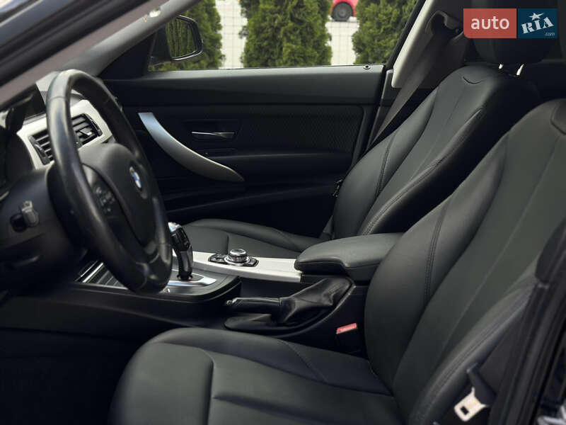 Седан BMW 3 Series 2015 в Киеве