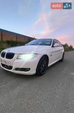Седан BMW 3 Series 2010 в Ровно
