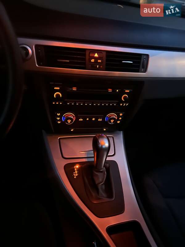 Седан BMW 3 Series 2006 в Киеве