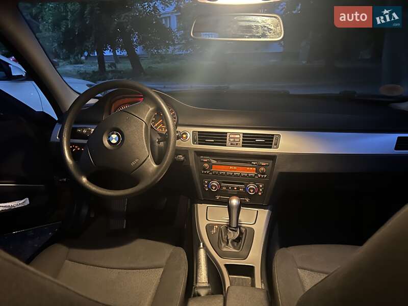 Седан BMW 3 Series 2006 в Киеве