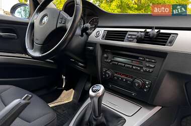 Седан BMW 3 Series 2005 в 