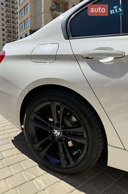 Седан BMW 3 Series 2013 в 