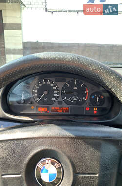 Седан BMW 3 Series 2001 в 