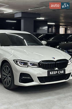 Седан BMW 3 Series 2022 в 