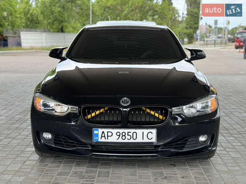 Седан BMW 3 Series 2012 в 