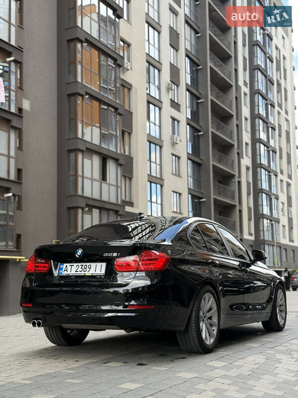 Седан BMW 3 Series 2013 в Ивано-Франковске