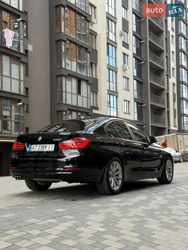 Седан BMW 3 Series 2013 в Ивано-Франковске