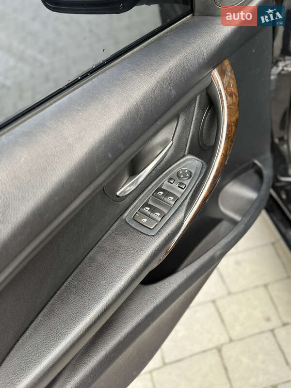 Седан BMW 3 Series 2013 в Ивано-Франковске