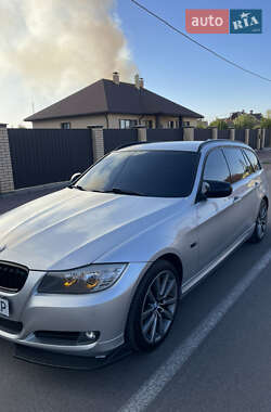 Универсал BMW 3 Series 2010 в 