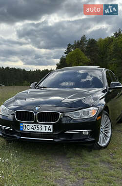 Седан BMW 3 Series 2015 в Львові