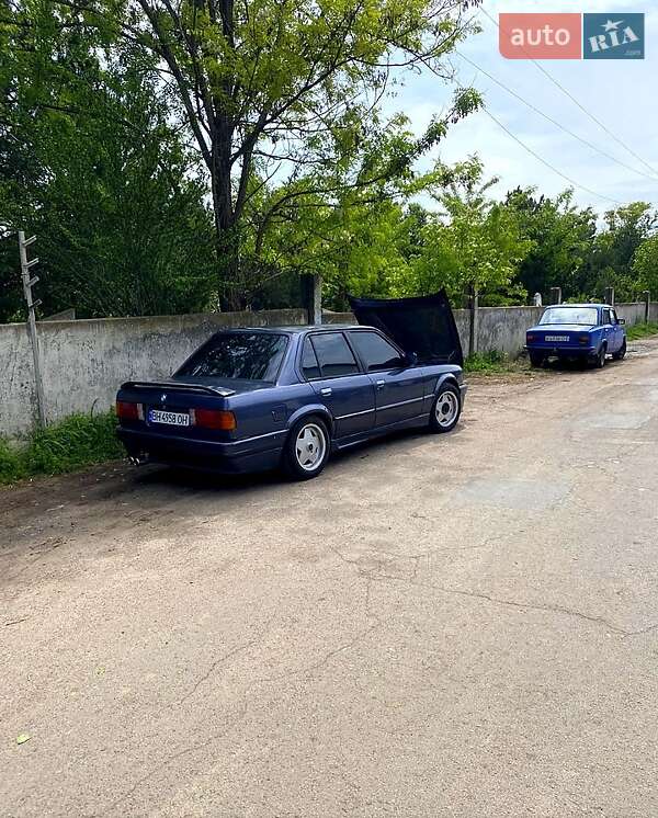 Седан BMW 3 Series 1985 в Измаиле фото 7 Седан BMW 3 Series 1985 в Измаиле