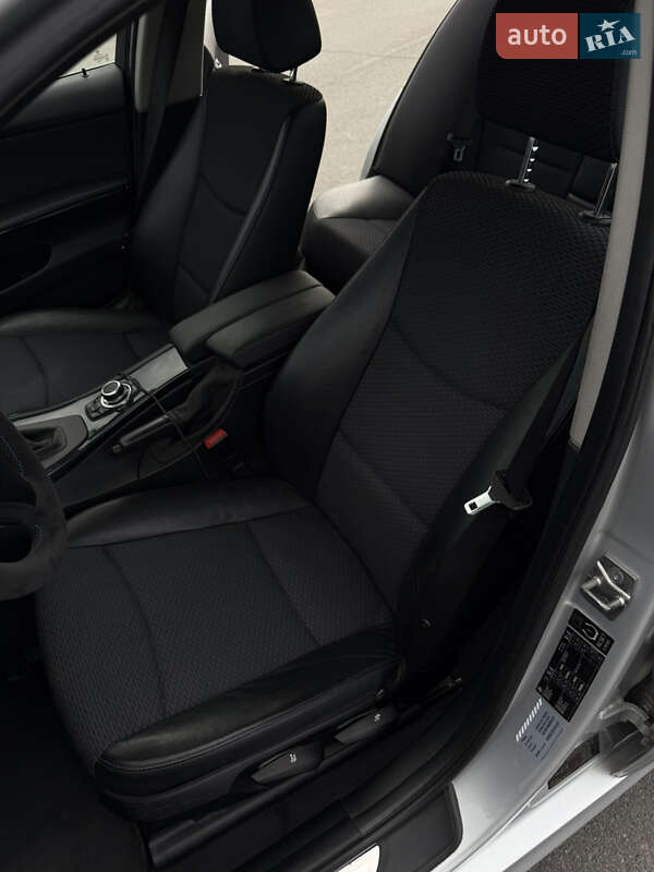 Седан BMW 3 Series 2010 в Львове фото 17 Седан BMW 3 Series 2010 в Львове