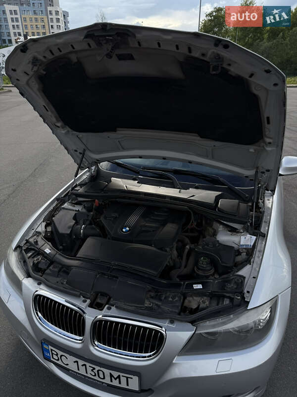 Седан BMW 3 Series 2010 в Львове фото 31 Седан BMW 3 Series 2010 в Львове