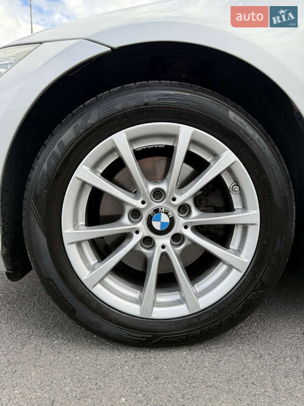 Седан BMW 3 Series 2010 в Львове фото 33 Седан BMW 3 Series 2010 в Львове