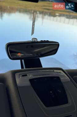 Седан BMW 3 Series 2012 в 