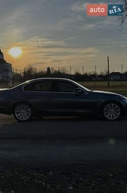 Седан BMW 3 Series 2012 в 