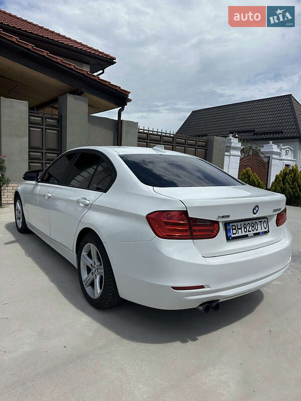 Седан BMW 3 Series 2013 в Миколаєві