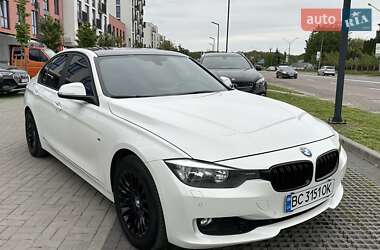 Седан BMW 3 Series 2014 в Львові