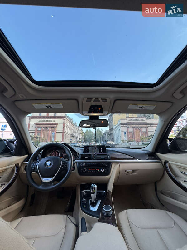 Седан BMW 3 Series 2014 в Одессе