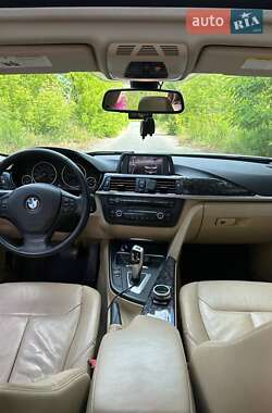 Седан BMW 3 Series 2012 в 