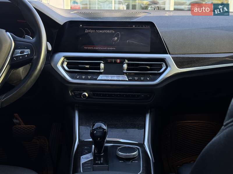 Седан BMW 3 Series 2020 в Киеве фото 32 Седан BMW 3 Series 2020 в Киеве