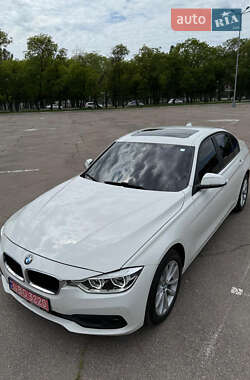 Седан BMW 3 Series 2016 в Чернигове