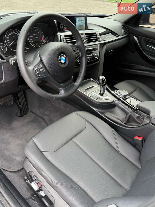 Седан BMW 3 Series 2016 в Чернигове