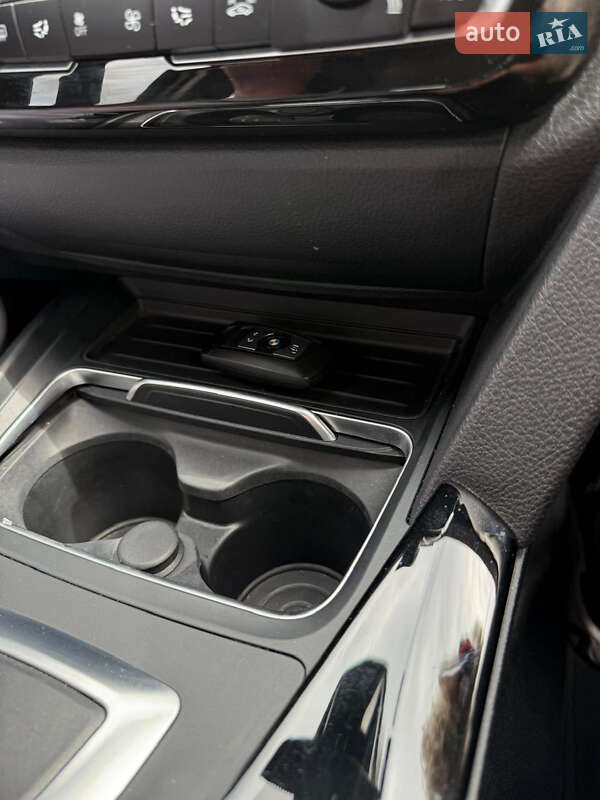 Седан BMW 3 Series 2016 в Чернигове