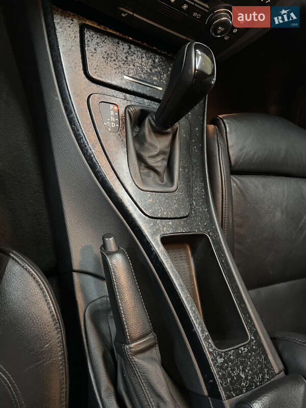 Купе BMW 3 Series 2009 в Киеве