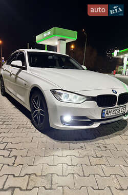 Седан BMW 3 Series 2012 в 