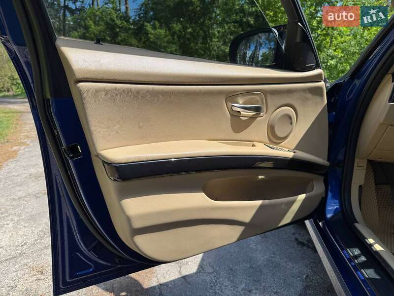 Універсал BMW 3 Series 2011 в Черкасах