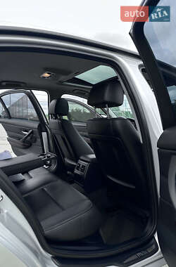 Седан BMW 3 Series 2010 в 