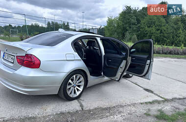 Седан BMW 3 Series 2010 в 