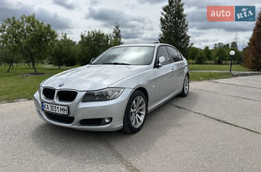 Седан BMW 3 Series 2010 в 