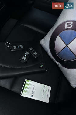 Седан BMW 3 Series 2010 в 