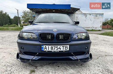 Седан BMW 3 Series 2004 в Ржищеве