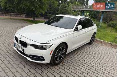 Седан BMW 3 Series 2016 в Киеве