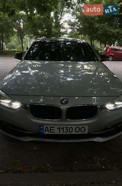 Седан BMW 3 Series 2016 в Днепре