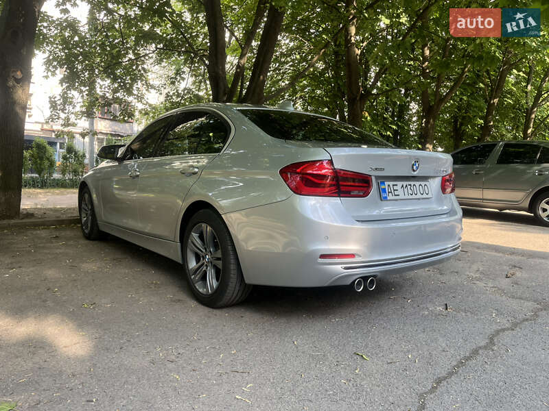 Седан BMW 3 Series 2016 в Днепре