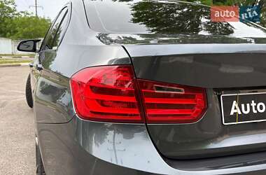 Седан BMW 3 Series 2012 в 