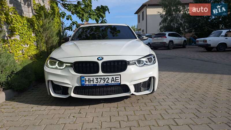 Седан BMW 3 Series 2017 в Одессе