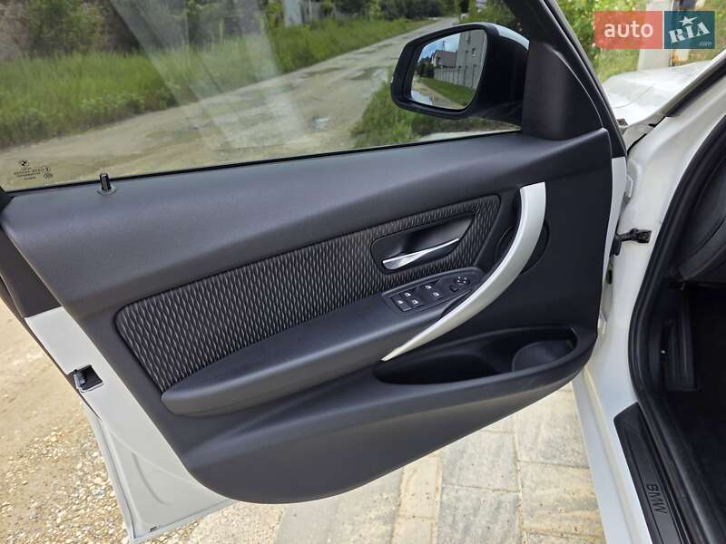 Седан BMW 3 Series 2012 в Одессе