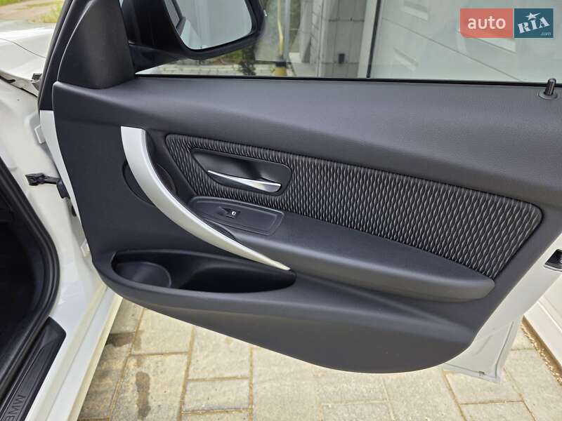 Седан BMW 3 Series 2012 в Одессе