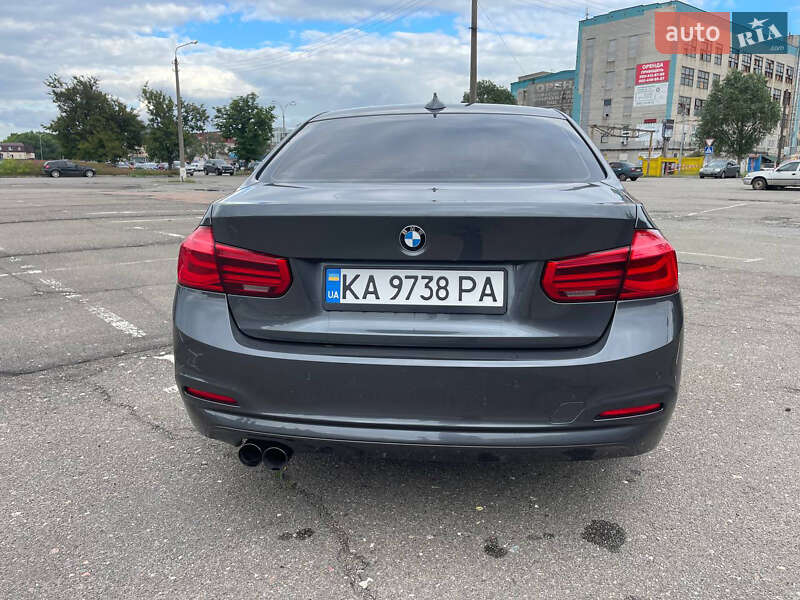 Седан BMW 3 Series 2015 в Киеве