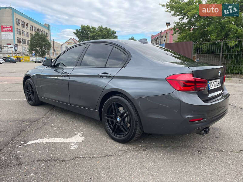 Седан BMW 3 Series 2015 в Киеве