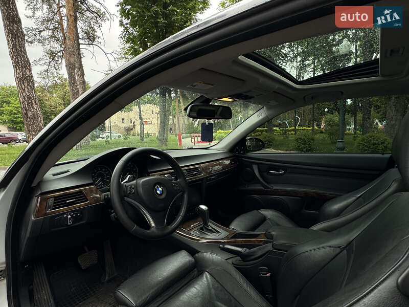 Купе BMW 3 Series 2009 в Харькове