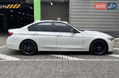 Седан BMW 3 Series 2012 в 