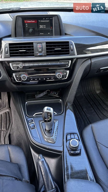 Седан BMW 3 Series 2017 в Полтаві